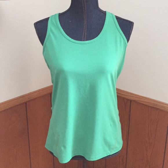 SOLD:::: Fabletics top - Picture 1 of 3